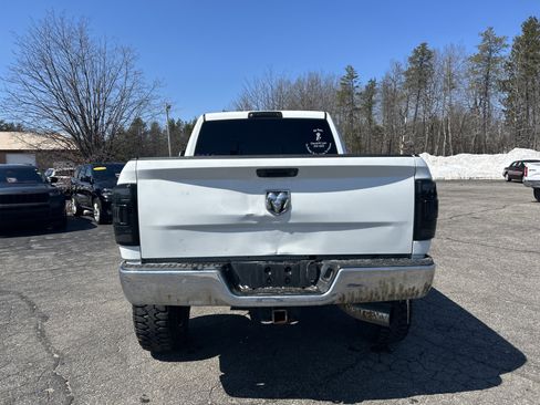 Used 2016 RAM 2500 Tradesman w/ Chrome Appearance Group AWD/4WD image 5