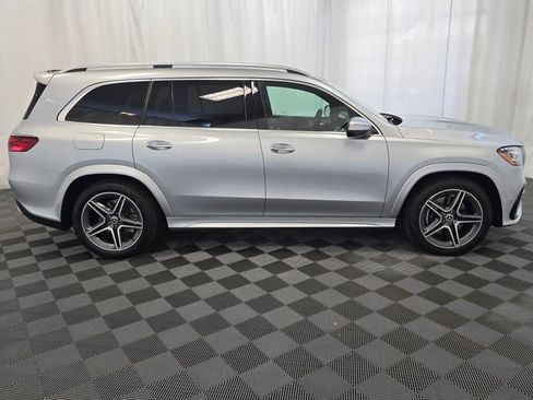 Used 2024 Mercedes-Benz GLS 450 4MATIC image 7