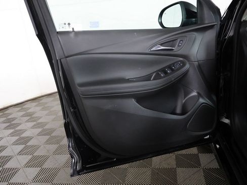 Used 2025 Buick Encore GX Sport Touring FWD image 18