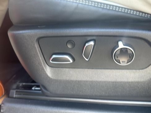 Used 2024 GMC Sierra 2500 AT4X image 34