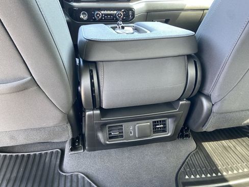 Used 2023 Chevrolet Silverado 1500 LT AWD/4WD image 28