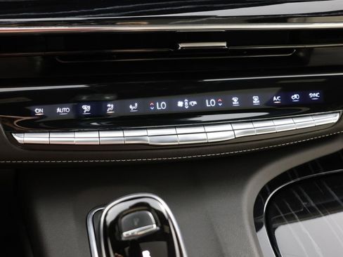 Used 2021 Cadillac Escalade Sport w/ LPO, ONYX Package AWD/4WD image 32