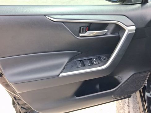 Used 2023 Toyota RAV4 XLE Premium image 14