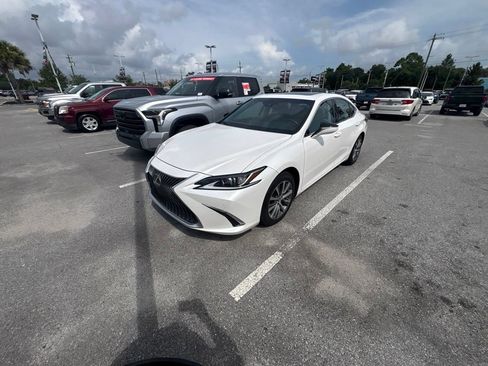 Used 2019 Lexus ES 350 w/ Premium Package FWD image 10