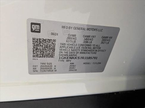 Used 2024 GMC Acadia Elevation image 23