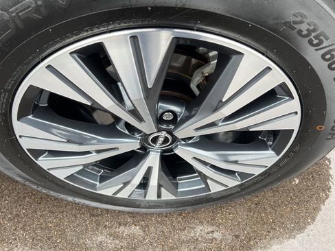 Certified 2023 Nissan Rogue SV image 43