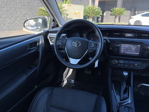 Used 2014 Toyota Corolla S image 22