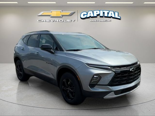 Used 2023 Chevrolet Blazer LT w/ Convenience Package FWD image 7