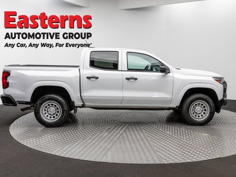 Used 2023 Chevrolet Colorado W/T RWD image 4