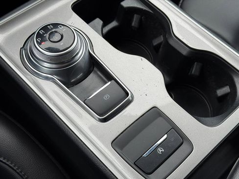 Used 2024 Ford Edge SEL w/ Convenience Package image 16