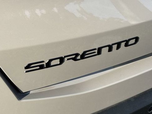 Used 2025 Kia Sorento SX AWD/4WD image 39