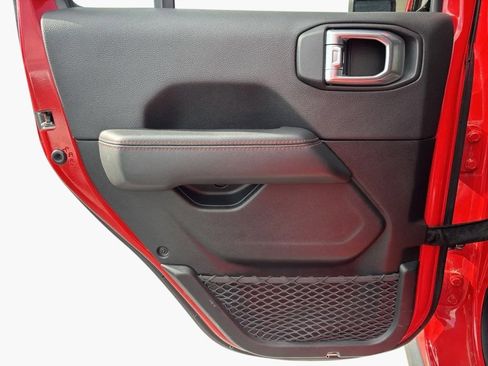 Used 2020 Jeep Wrangler Unlimited Rubicon w/ Dual Top Group image 24