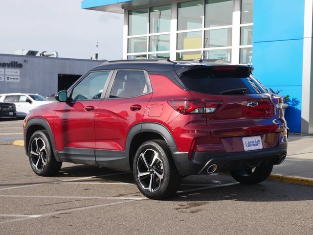Used 2022 Chevrolet TrailBlazer RS w/ Technology Package AWD/4WD image 5