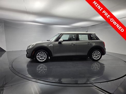 Used 2015 MINI Cooper S image 6