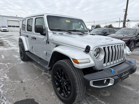 Used 2022 Jeep Wrangler Unlimited Sahara 4xe w/ Cold Weather Group image 8