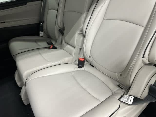 New 2027 Honda Odyssey Touring image 11