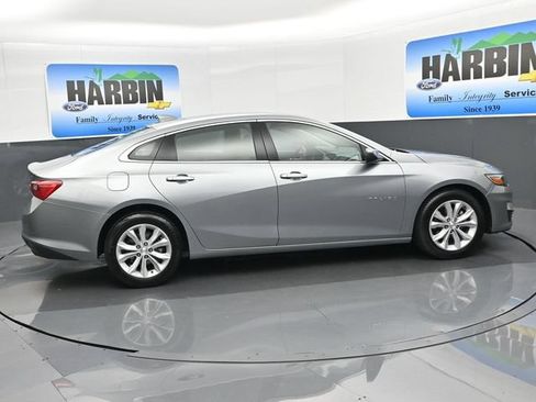Used 2025 Chevrolet Malibu LT FWD image 6
