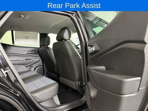 New 2026 Chevrolet Trax LT w/ Driver Confidence Package FWD image 18
