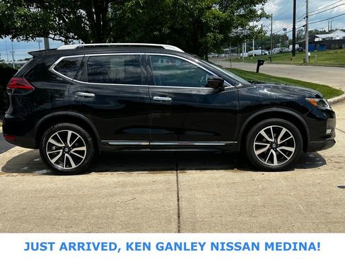 Used 2020 Nissan Rogue SL AWD/4WD image 2