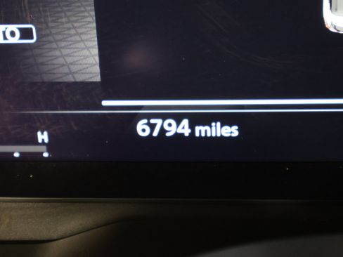 Used 2024 Nissan Rogue Platinum w/ Platinum Premium Package image 17