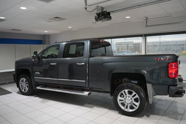 Used 2018 Chevrolet Silverado 2500 High Country w/ Duramax Plus Package AWD/4WD image 3