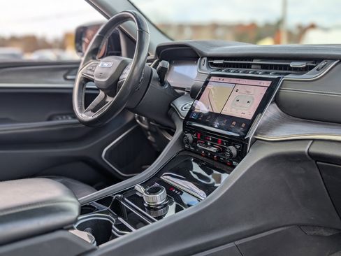 Used 2021 Jeep Grand Cherokee L Limited image 56