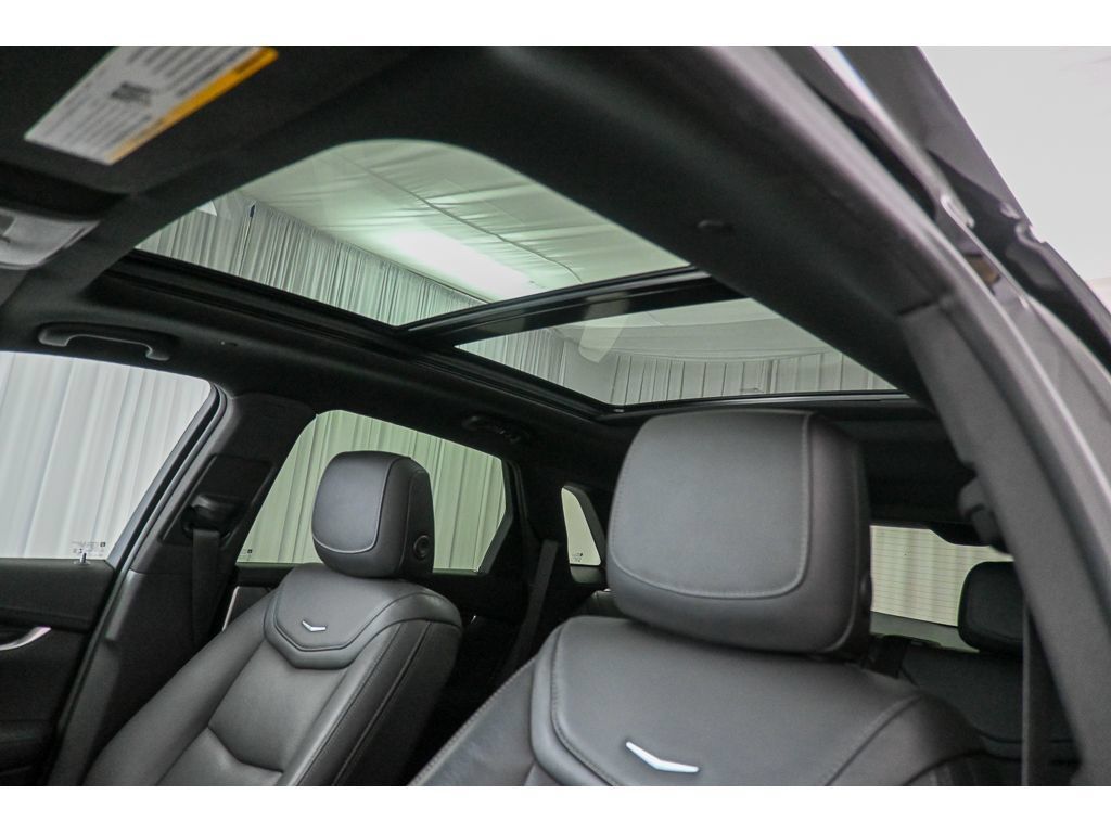 Used 2023 Cadillac XT5 Premium Luxury FWD image 35