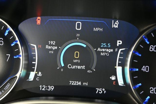 Certified 2024 Chrysler Pacifica Touring-L FWD image 13