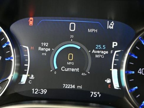 Certified 2024 Chrysler Pacifica Touring-L FWD image 13