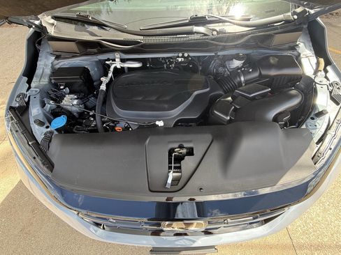 Used 2025 Honda Odyssey Elite image 37