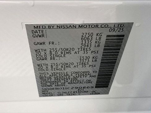 New 2025 Nissan Pathfinder Platinum w/ Lighting Package (N93) image 38