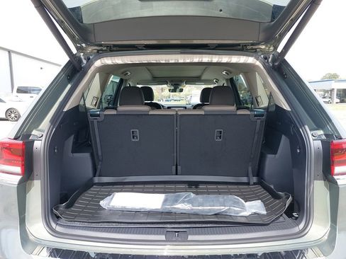 New 2026 Volkswagen Atlas SEL image 11