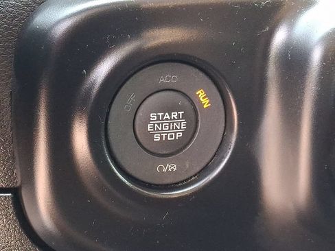 Certified 2022 Jeep Wrangler Unlimited Sport AWD/4WD image 22