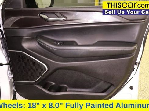 Used 2022 Jeep Grand Cherokee L Laredo w/ Luxury Tech Group I image 35