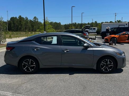 Used 2024 Nissan Sentra SV FWD image 21