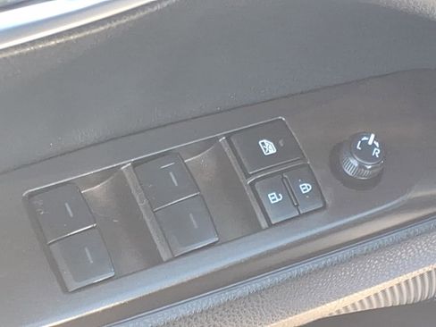 Certified 2023 Toyota Camry SE w/ Convenience Package image 14