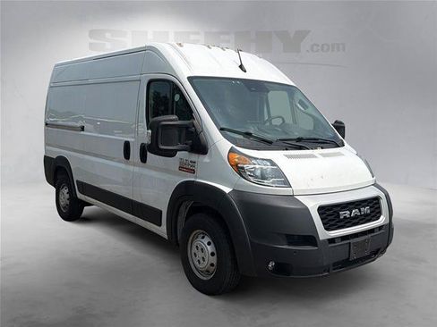 Used 2022 RAM ProMaster 2500 w/ Premium Convenience Group FWD image 2