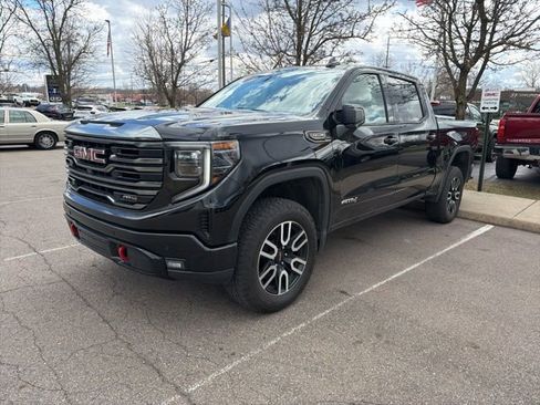 Used 2023 GMC Sierra 1500 AT4 w/ Technology Package image 1