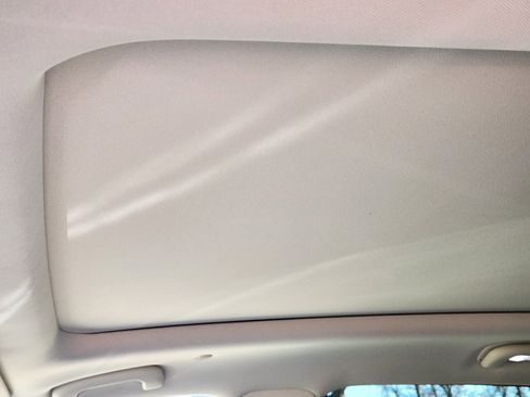 Used 2019 Cadillac XT5 Luxury image 27