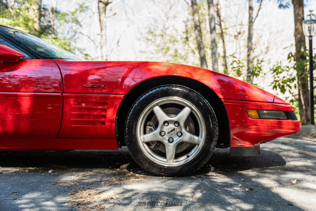 Used 1994 Chevrolet Corvette ZR1 RWD image 11