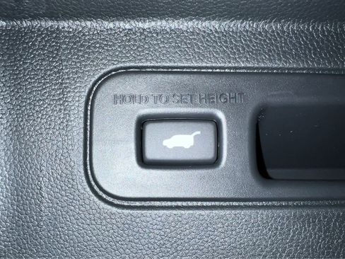 New 2025 Honda Pilot EX-L image 10