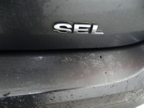 Used 2018 Ford Focus SEL image 20