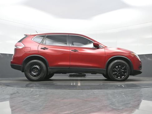 Used 2016 Nissan Rogue S image 28