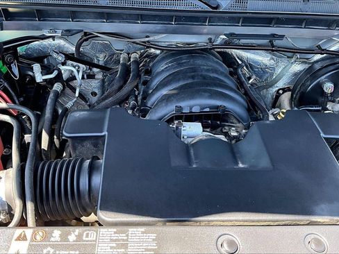 Used 2018 Chevrolet Silverado 1500 LT w/ All Star Edition AWD/4WD image 10