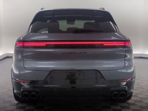 New 2026 Porsche Cayenne GTS AWD/4WD image 9