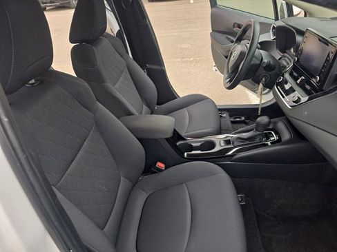 Used 2022 Toyota Corolla LE image 10