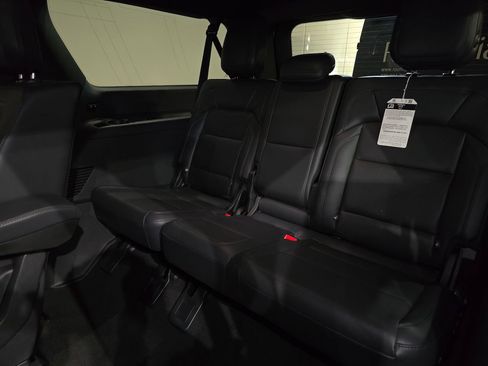 New 2025 Lincoln Navigator L Reserve w/ Jet Appearance Package image 32