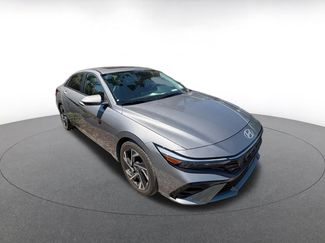 Used 2025 Hyundai Elantra Limited video 2