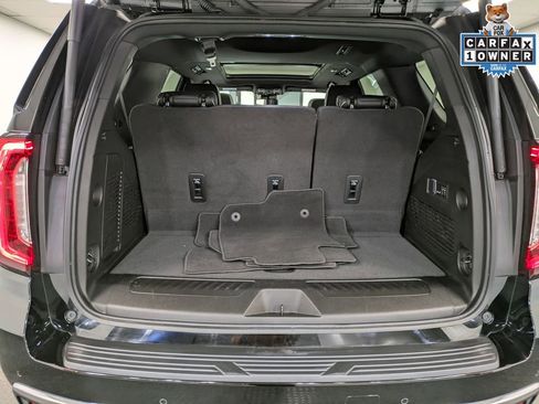 Used 2023 GMC Yukon SLT w/ SLT Luxury Package AWD/4WD image 24