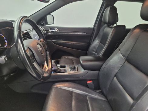 Used 2019 Jeep Grand Cherokee Limited AWD/4WD image 17